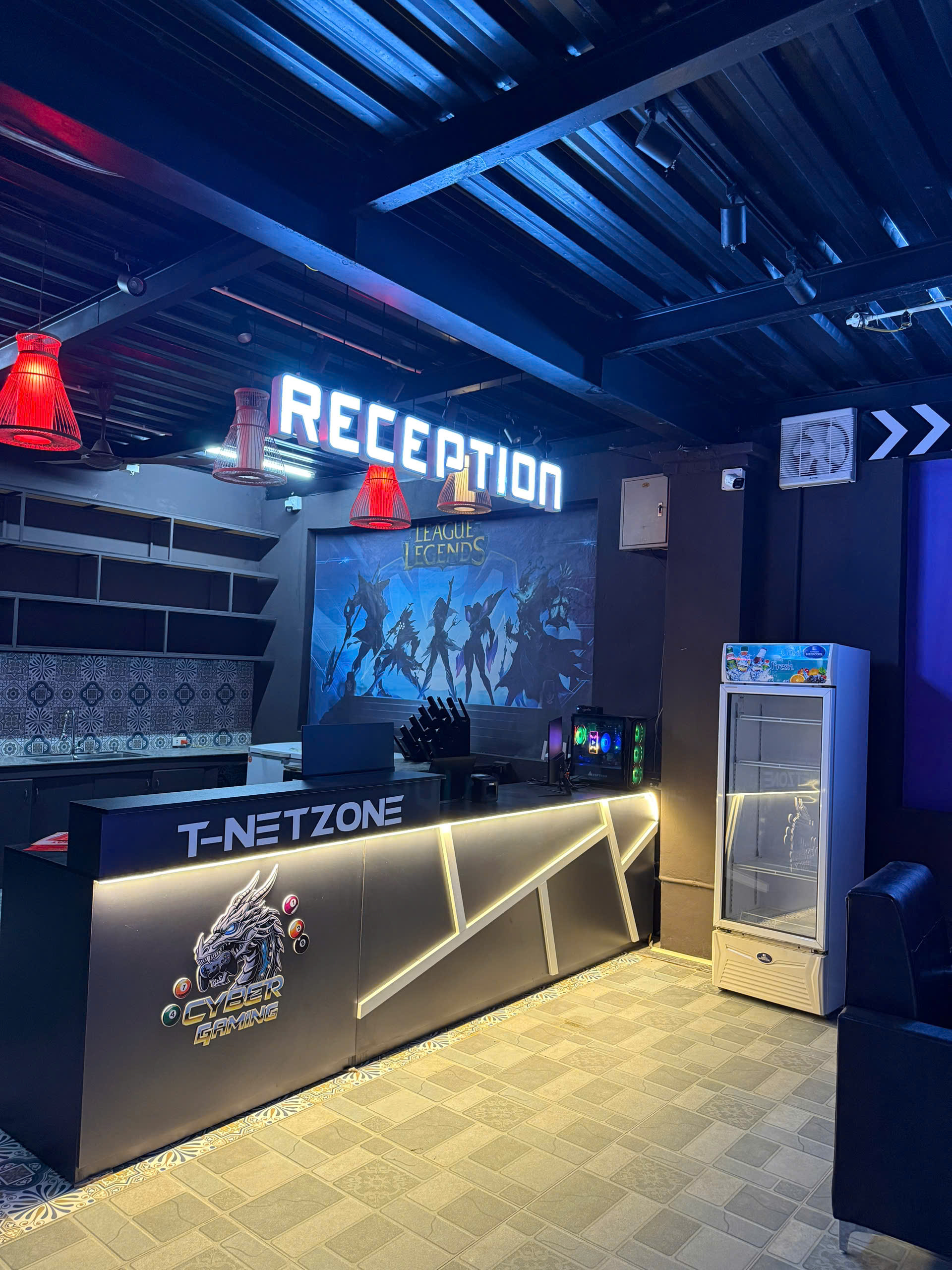 Quầy lễ tân T-Net Zone